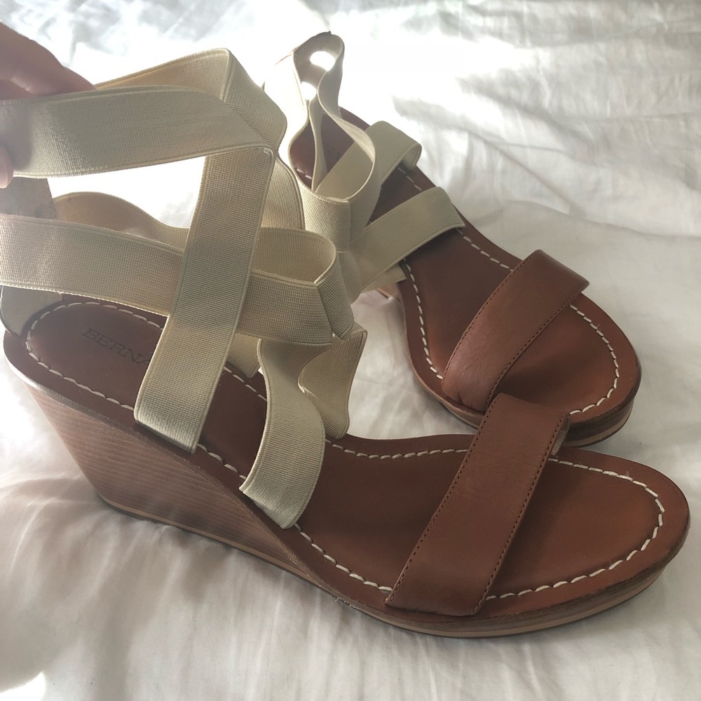 Tan Wedges